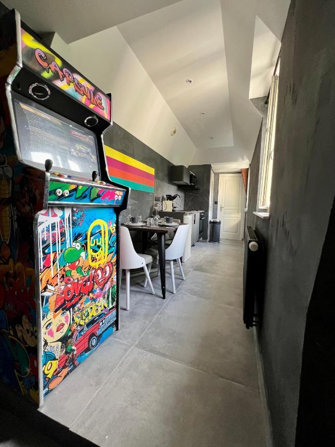 Capsule Art Deco - Jacuzzi - Netflix - Home Cinema - Arcade De Jeux & Nintendo Switch - 2 Chambres - Filet Suspendu Valenciennes Exteriör bild