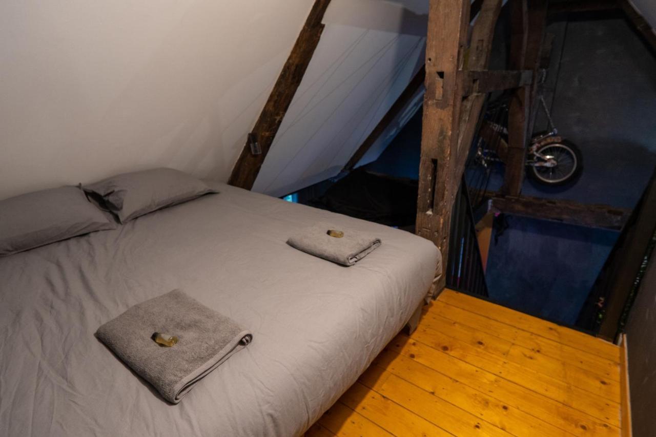 Capsule Art Deco - Jacuzzi - Netflix - Home Cinema - Arcade De Jeux & Nintendo Switch - 2 Chambres - Filet Suspendu Valenciennes Exteriör bild