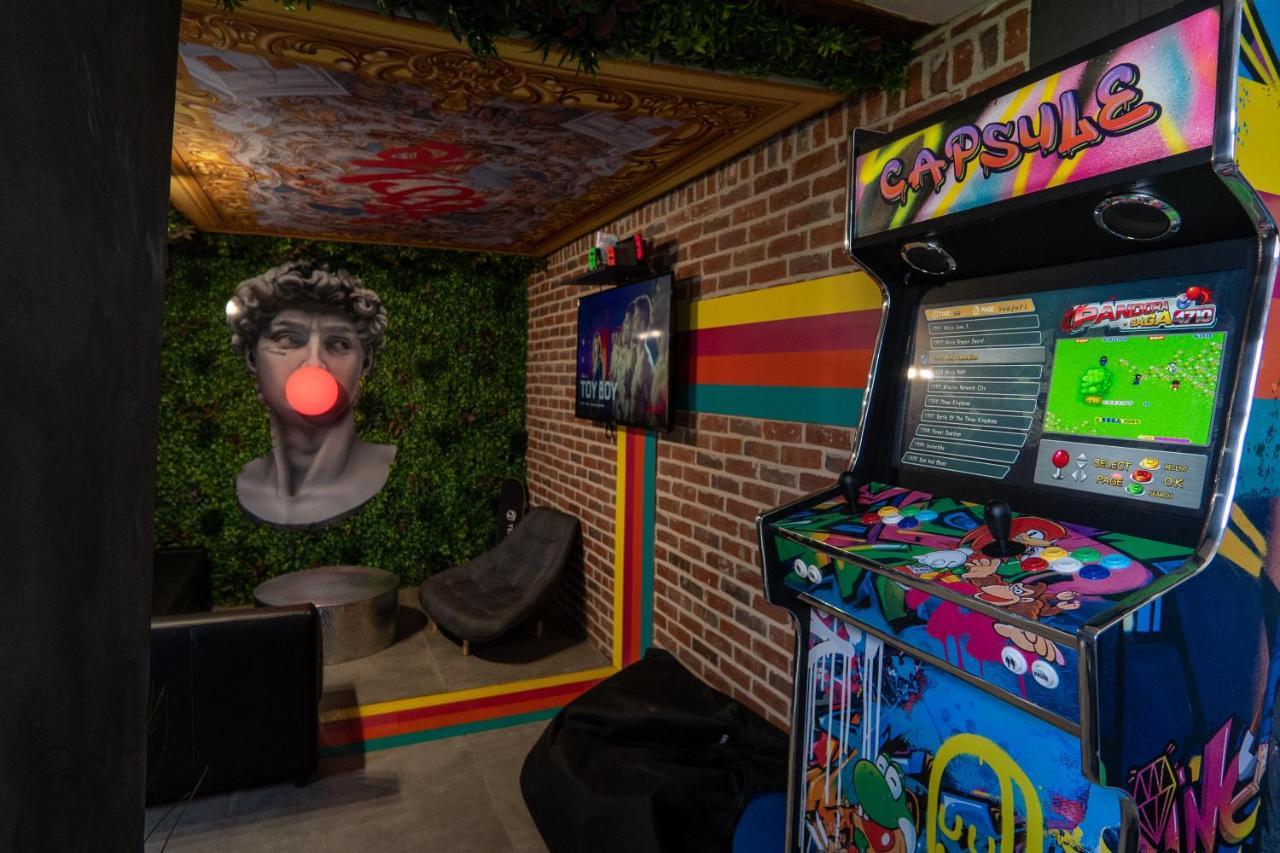 Capsule Art Deco - Jacuzzi - Netflix - Home Cinema - Arcade De Jeux & Nintendo Switch - 2 Chambres - Filet Suspendu Valenciennes Exteriör bild